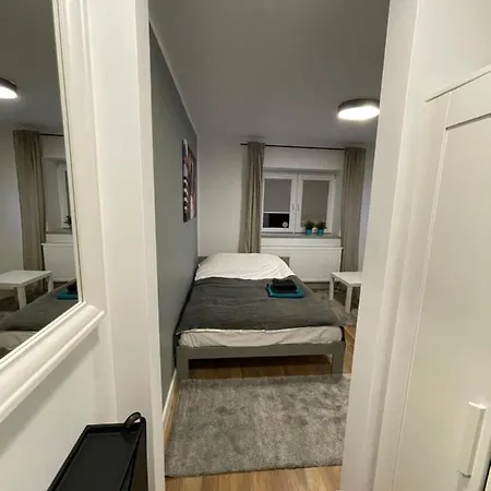 아파트 Srebrny Apartament 바르샤바